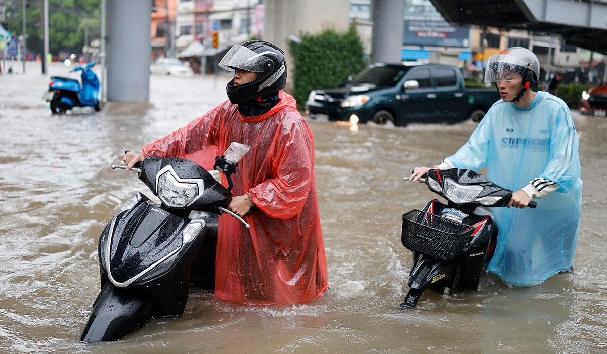 Thailand Declares Bangkok Disaster Area as Heavy Rains Trigger Widespread Flooding